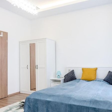 3 En Suit Bedroom Flat In The Main Centre For 6Ppl, 3Bdr,3Bthr,Ac 부다페스트 외부 사진