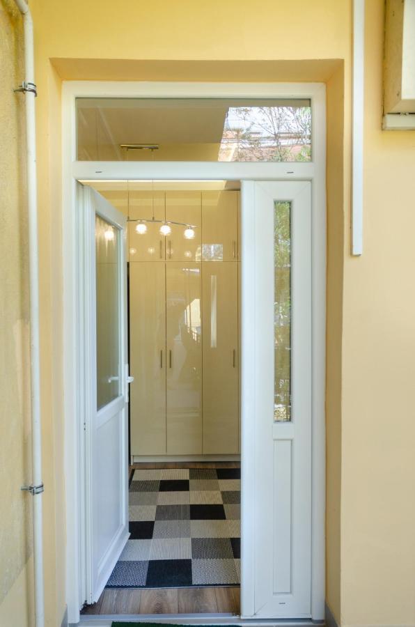 3 En Suit Bedroom Flat In The Main Centre For 6Ppl, 3Bdr,3Bthr,Ac 부다페스트 외부 사진
