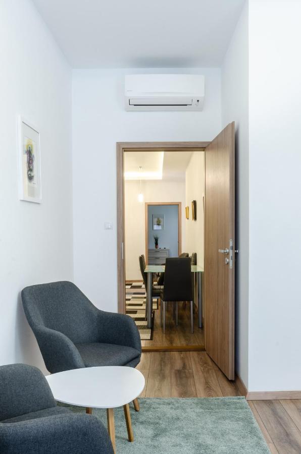 3 En Suit Bedroom Flat In The Main Centre For 6Ppl, 3Bdr,3Bthr,Ac 부다페스트 외부 사진