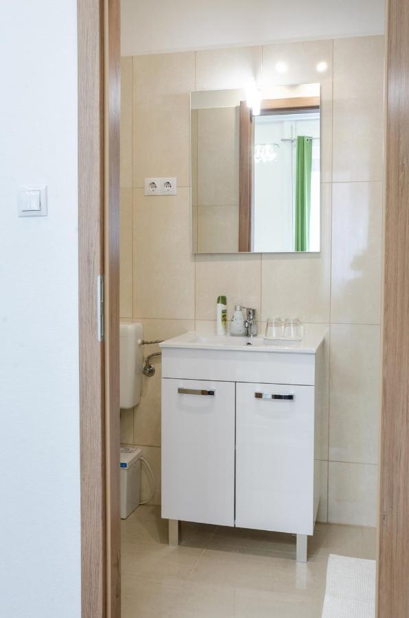 3 En Suit Bedroom Flat In The Main Centre For 6Ppl, 3Bdr,3Bthr,Ac 부다페스트 외부 사진
