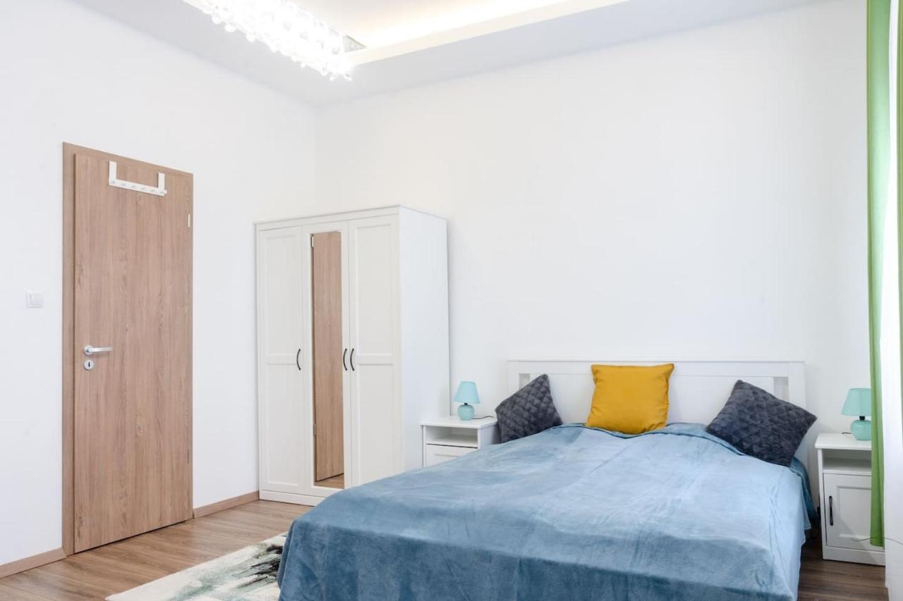 3 En Suit Bedroom Flat In The Main Centre For 6Ppl, 3Bdr,3Bthr,Ac 부다페스트 외부 사진
