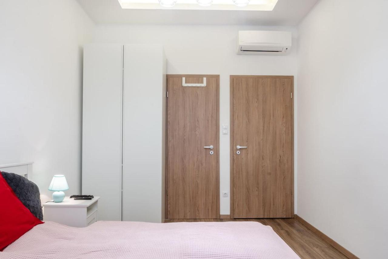 3 En Suit Bedroom Flat In The Main Centre For 6Ppl, 3Bdr,3Bthr,Ac 부다페스트 외부 사진