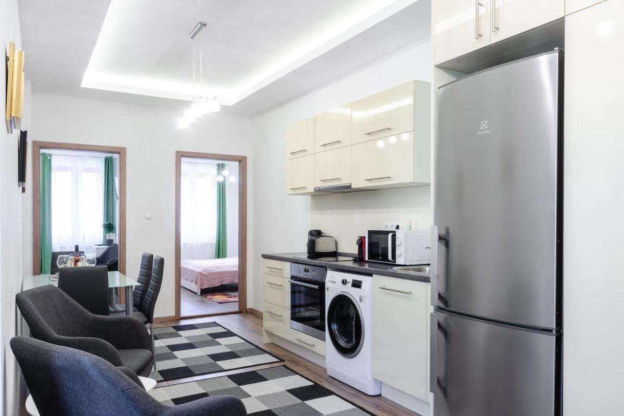 3 En Suit Bedroom Flat In The Main Centre For 6Ppl, 3Bdr,3Bthr,Ac 부다페스트 외부 사진