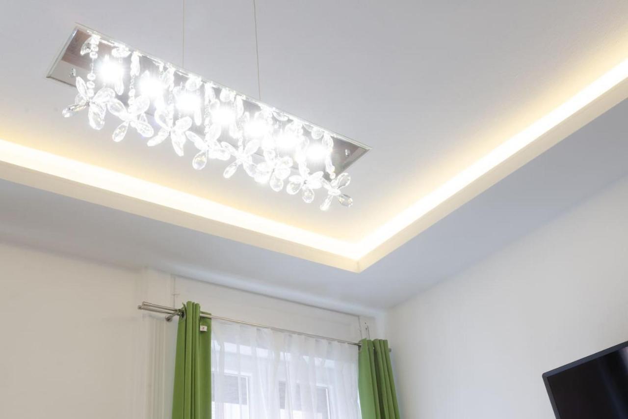 3 En Suit Bedroom Flat In The Main Centre For 6Ppl, 3Bdr,3Bthr,Ac 부다페스트 외부 사진