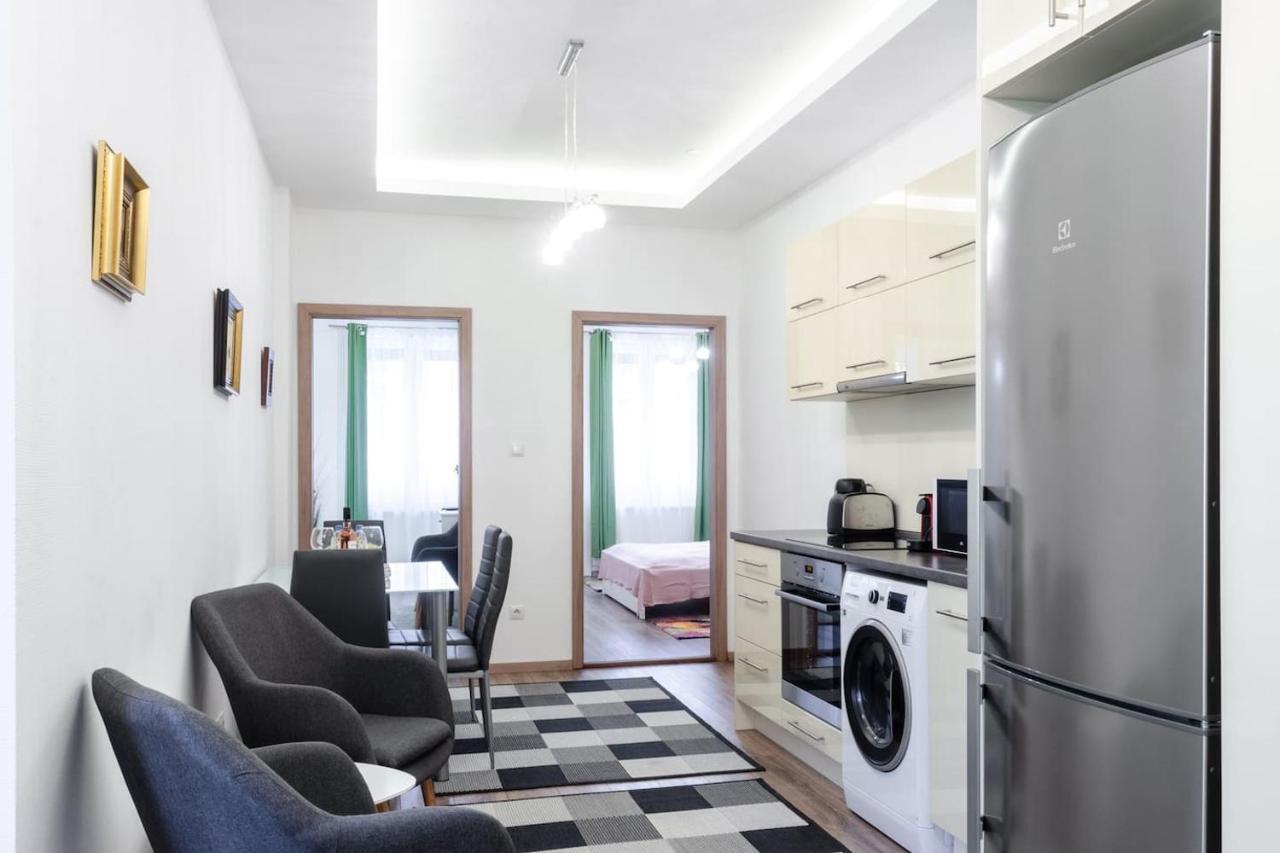 3 En Suit Bedroom Flat In The Main Centre For 6Ppl, 3Bdr,3Bthr,Ac 부다페스트 외부 사진