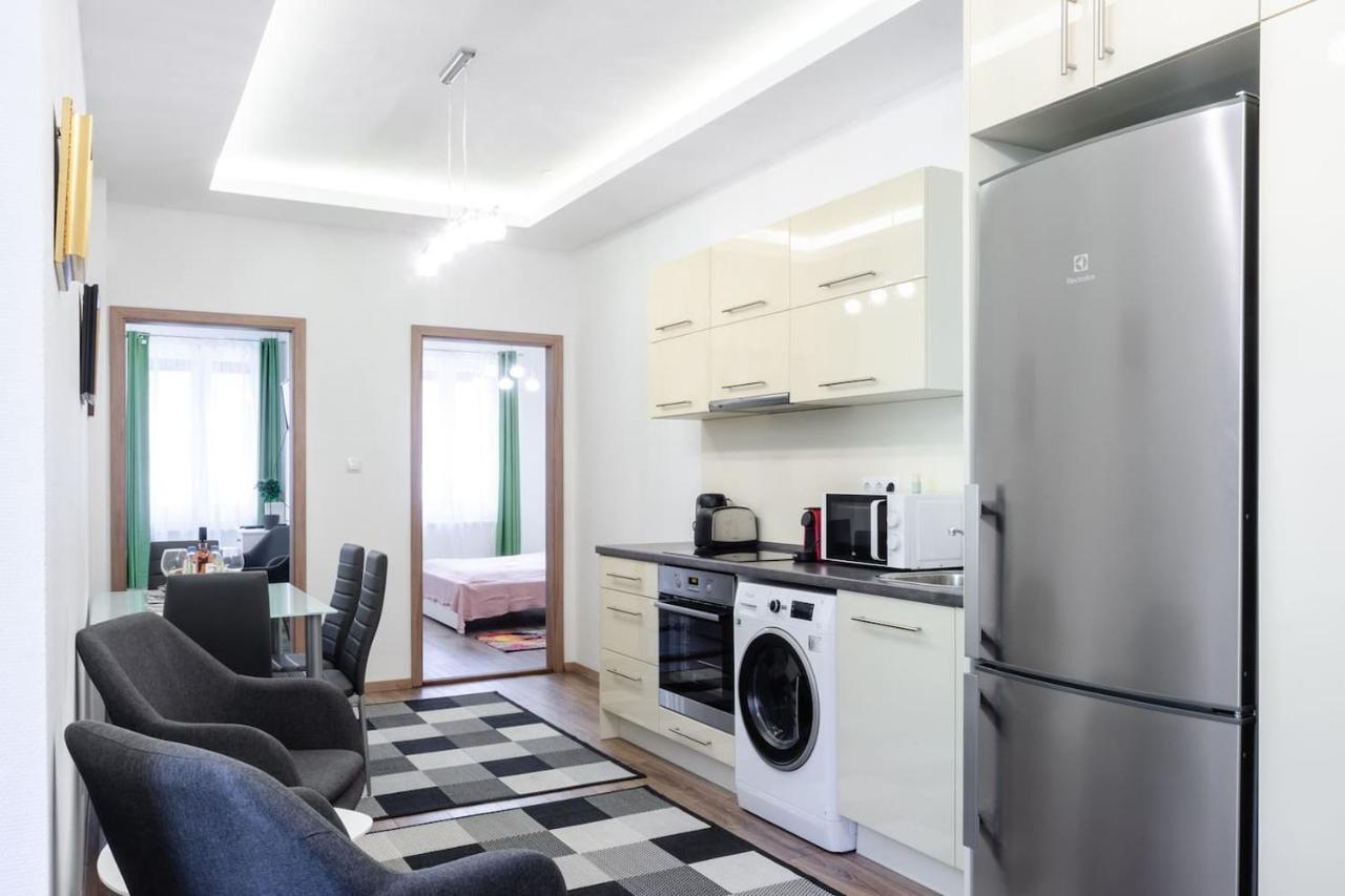 3 En Suit Bedroom Flat In The Main Centre For 6Ppl, 3Bdr,3Bthr,Ac 부다페스트 외부 사진